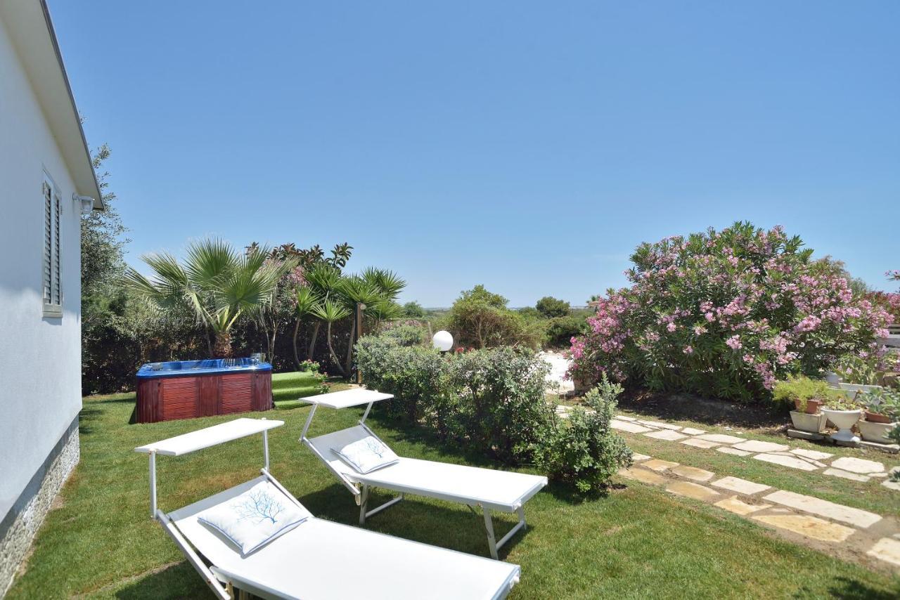 Ferienwohnung Casa Con Accesso Al Mare Santa Maria Del Focallo Exterior foto